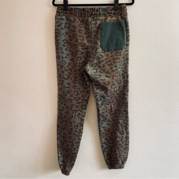 HSTRY x C2A Leopard Unity & Pride Sweatpants Mens Size Medium Joggers Athleisure - Picture 4 of 15